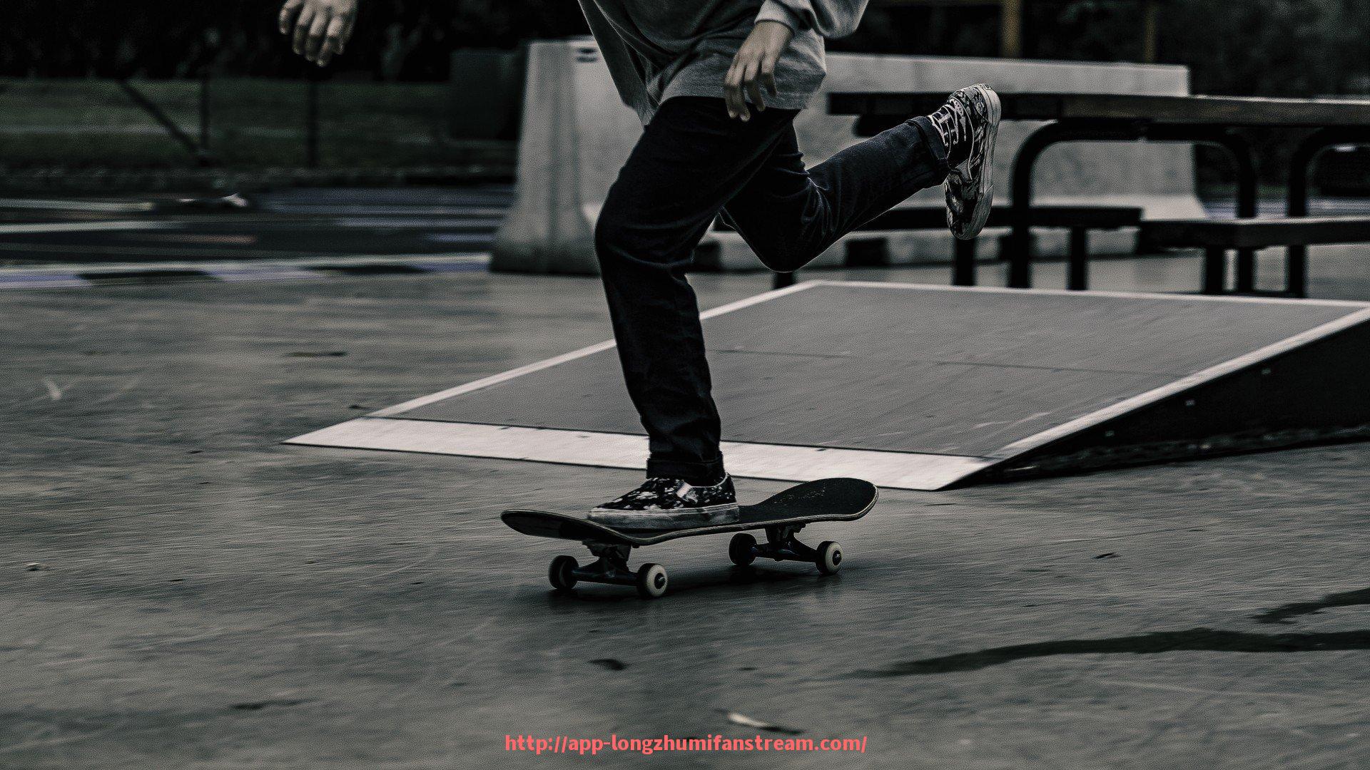 龙珠直播-Crotone这支球队是否仍在意甲联赛中?(tots意甲球员)